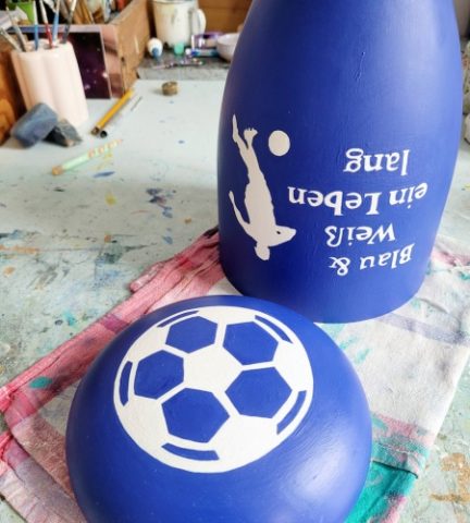 foto urne fußball blau weiß